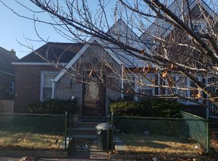 13458 241st St, Rosedale, NY 11422