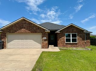 4911 Caddo Creek Ct, Ardmore, OK 73401