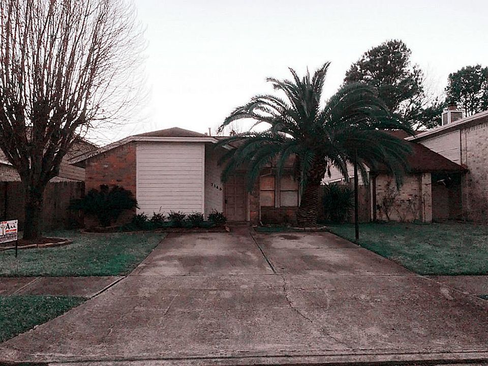 1st image of 7143 Village Lake Dr
