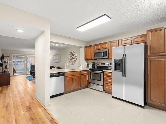 2nd image of 9560 Weldon Cir APT J105
