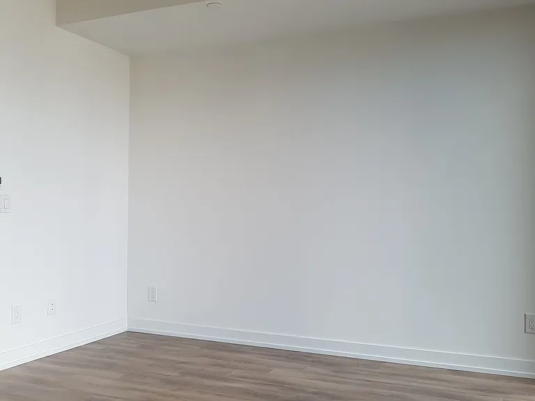 20 Edward St #2420 — Photo 8