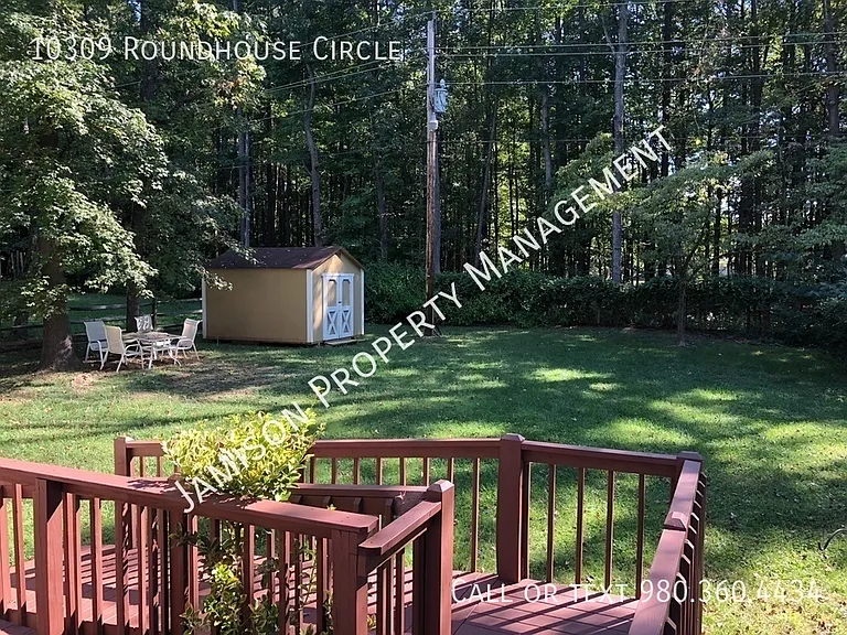 10309 Roundhouse Cir — Photo 17