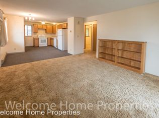253 NE Damson Pl APT 4, College Place, WA 99324