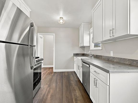 5th image of 660 Grace St