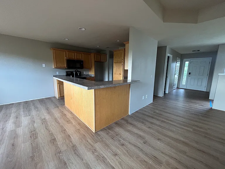 3947 S Timbercreek Ave — Photo 9