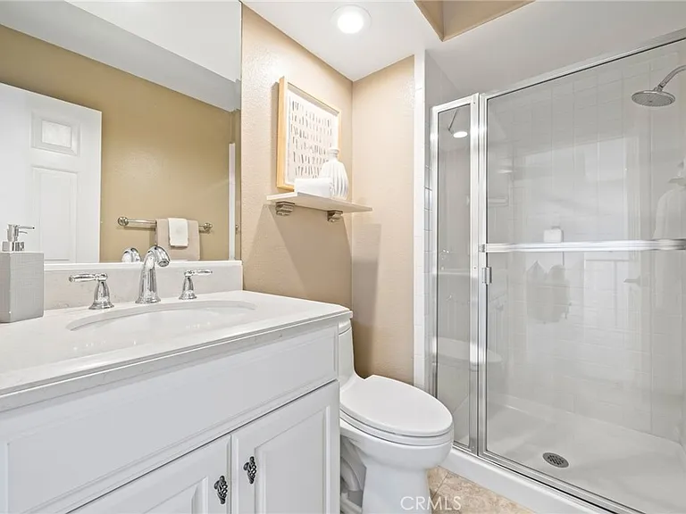 19281 Meadowood Cir — Photo 32