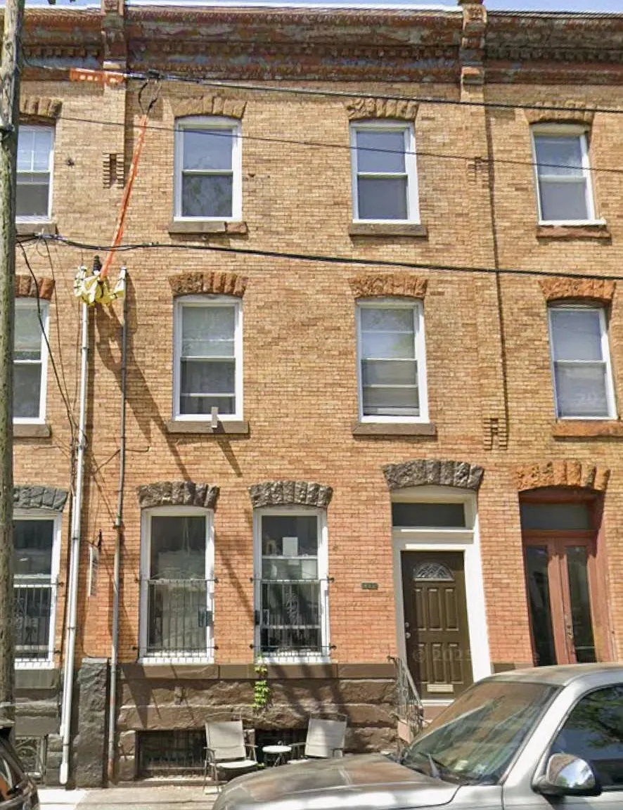 Studio, 1.0 bath, 301 sqft, $1,350 — Photo 1