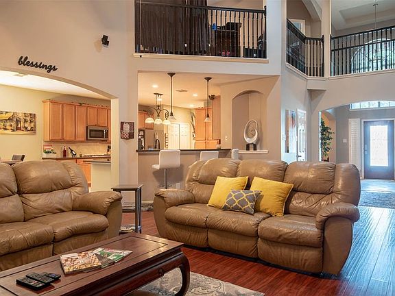 Family room view of the home. Open concept kitchen and breakfast area!