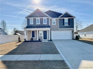 306 Melbourne Dr, Raeford, NC 28376