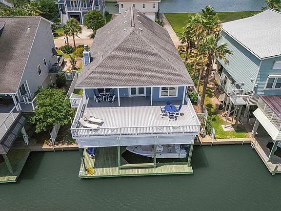 2nd image of 318 Sunset Cir