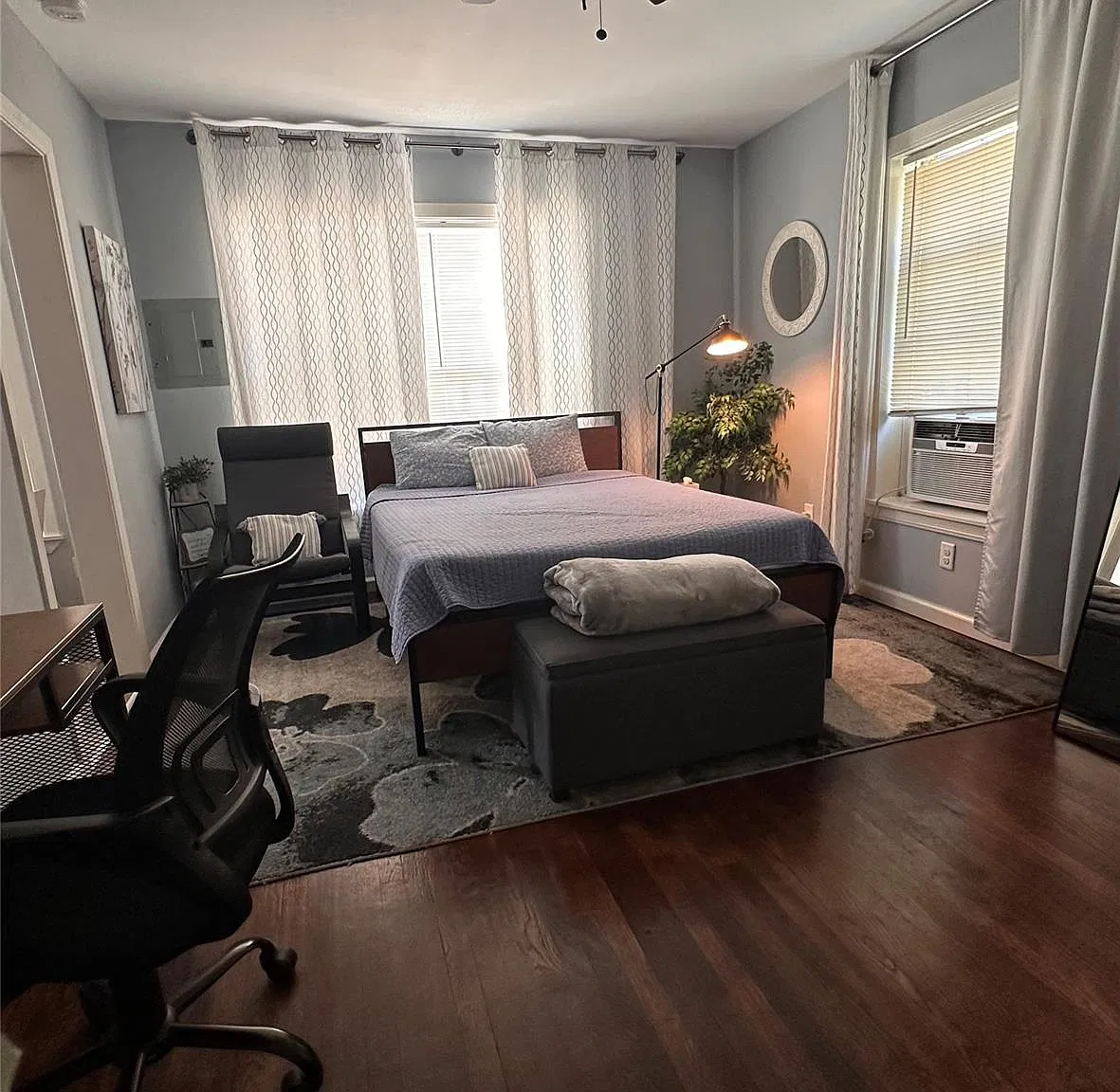Studio, 1.0 bath, 400 sqft, $850 — Photo 1