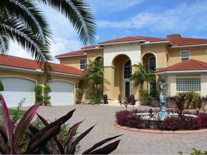 Exterior Front ViewÃ¢?Â¦