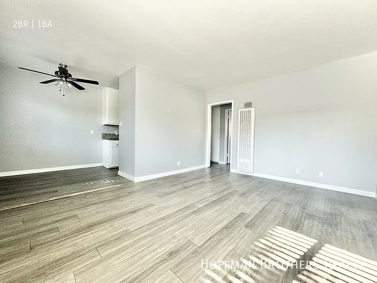 1431 Elm Ave #1 — Photo 5