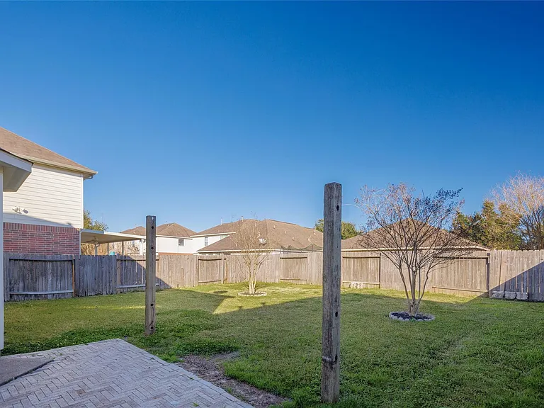 15410 Fir Woods Ln — Photo 24