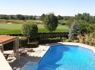 1701 E Bristlecone Dr, Hartland, WI 53029