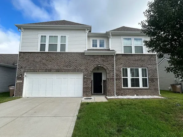 2346 Creek Bank Dr, Columbus, IN 47201