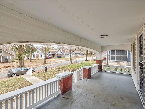 3rd image of 2230 E 69th Ter