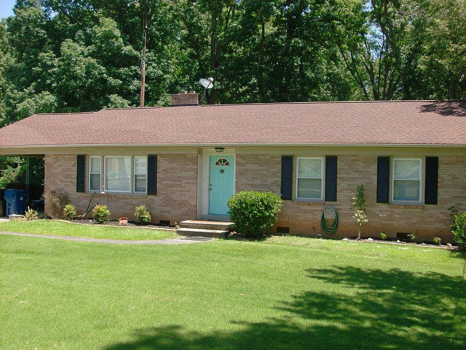 1st image of 202 Crestmont Dr
