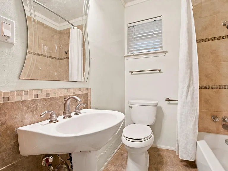 5005 Lyons Ave — Photo 12