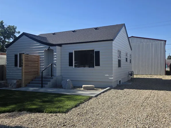 114 E Montana Ave, Homedale, ID 83628