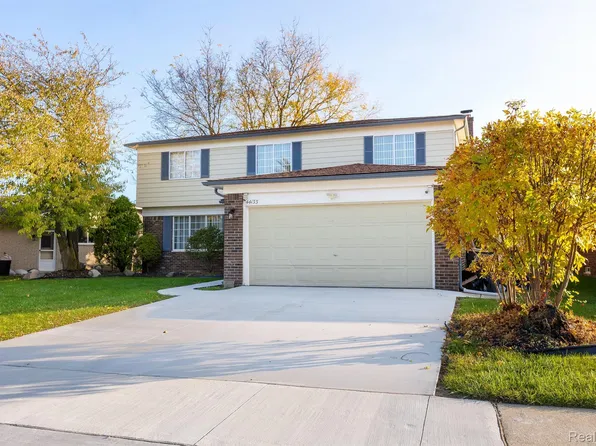 44133 Harsdale Dr, Canton, MI 48187