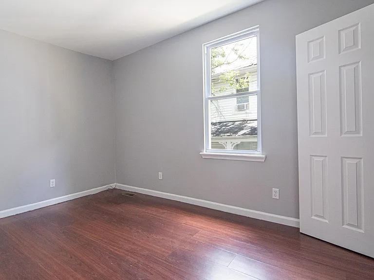 3000 Erdman Ave — Photo 28