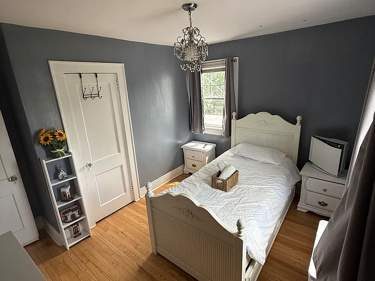 293 Herman St #2 — Photo 4