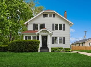 2206 40th Pl, Des Moines, IA 50310