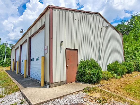 2nd image of 7480 E Highway 92