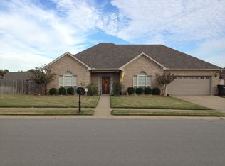 3270 Heritage Farm Dr, Benton, AR 72015