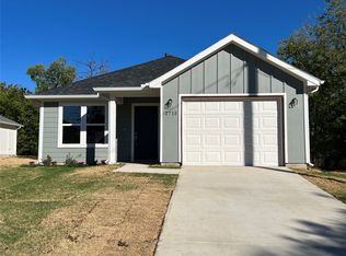 2715 Sayle St, Greenville, TX 75401