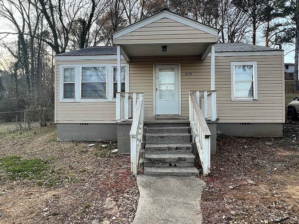 1st image of 1828 Rayburn Ave