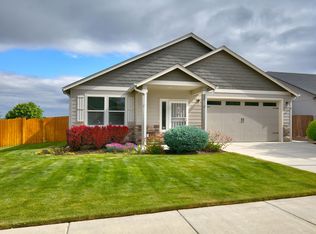 2727 NE 6th Dr, Redmond, OR 97756