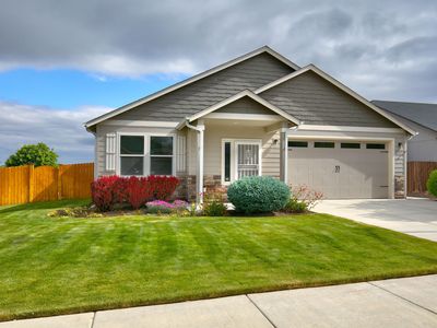 2727 NE 6th Dr, Redmond, OR, 97756