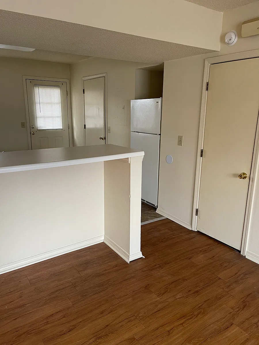 Building Photo - 1830 Stargazer Dr #C