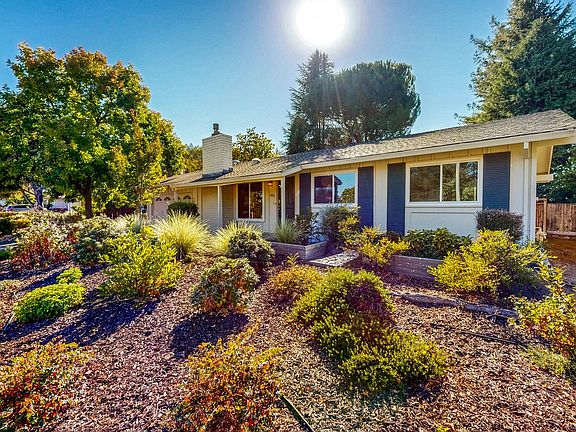 5th image of 6836 Oakmont Dr