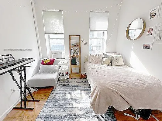 Rented by City Heights Realty | media 11