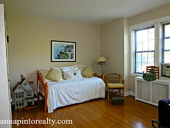 Sold by Anna Pinto Realty