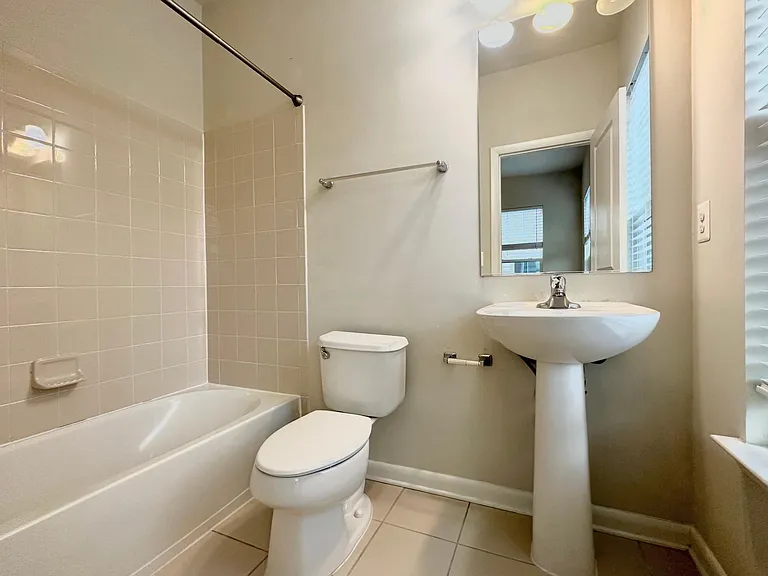 127 Decoverly Dr — Photo 27