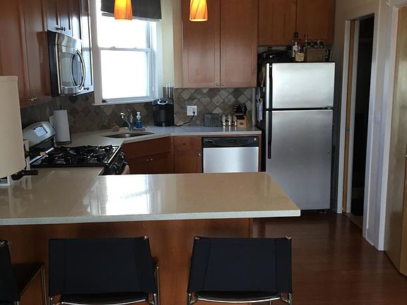 5th image of 2409 N Clybourn Ave APT 4F