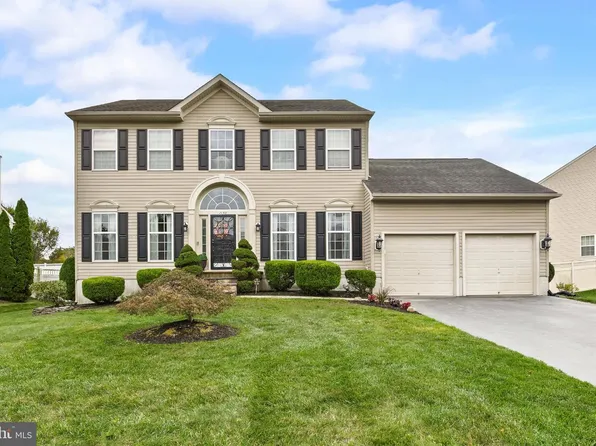 1430 Cranleigh Ln, Williamstown, NJ 08094