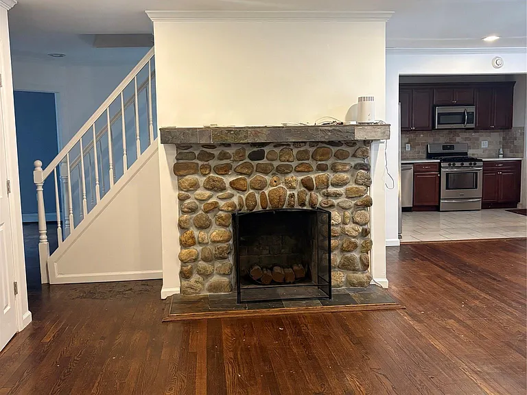 125 Washington Ave — Photo 12