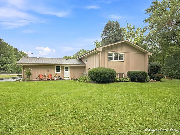 3rd image of 2211 Lamb Rd