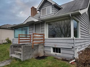 1055 7th Ave S, Edmonds, WA 98020