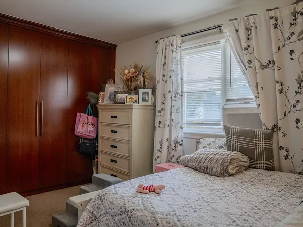 24-55 80th Street image 10 of 12