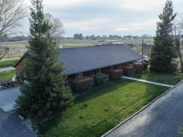 19289 Flint Ave, Lemoore, CA 93245