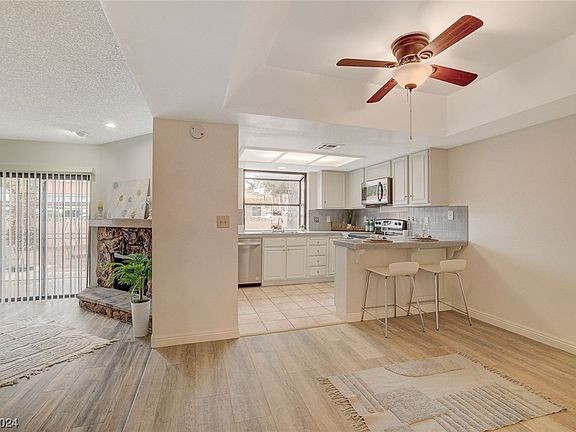 5th image of 3359 Vema Dr