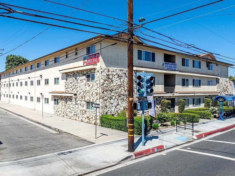 15357 Bellflower Blvd #S11 — Photo 2