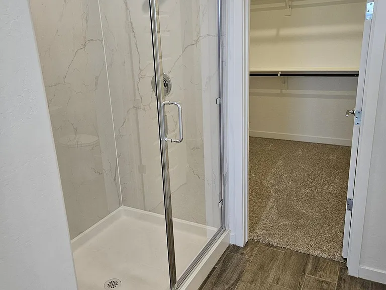 3353 S Primrose Ave — Photo 15