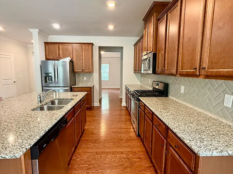 3092 Cedric Ct — Photo 5